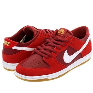NIB Nike SB Zoom Dunk Low Pro Track Red Sneakers